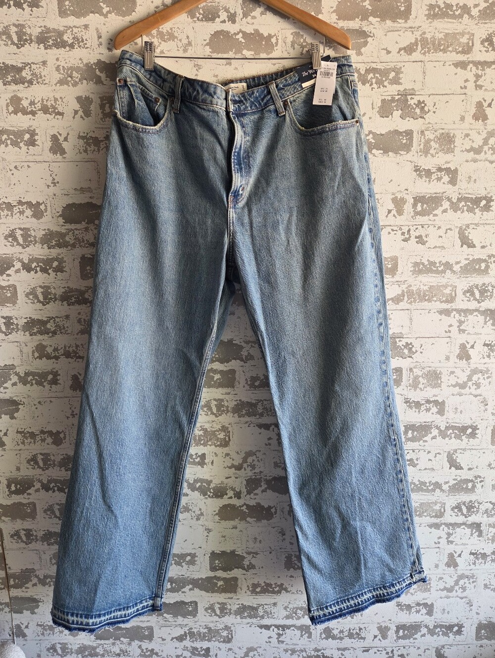 NWT Abercrombie & Fitch Curve Love The '90s Relaxed High Rise Jeans 34/18R